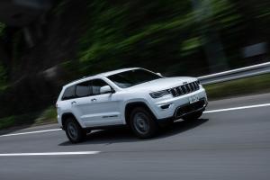 Jeep Grand Cherokee Limited 2017 года  (JP)